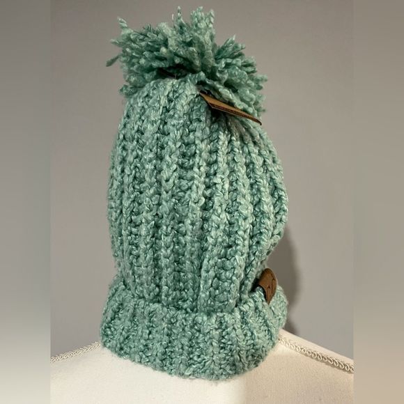 Sea foam green CC pom hat NWT - Picture 3 of 6